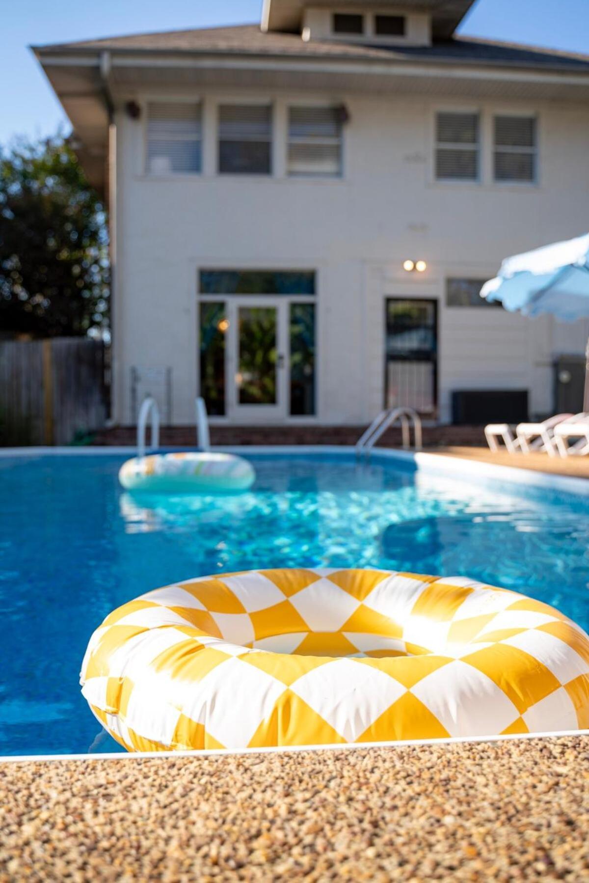 Luxe Midtown Pool Home-beale St, Graceland-10 Mins *
