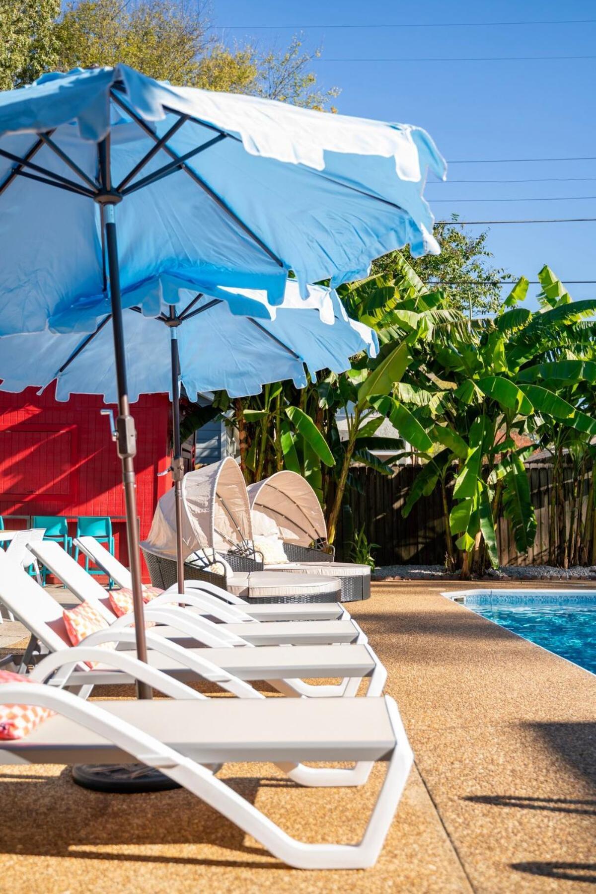 Luxe Midtown Pool Home-beale St, Graceland-10 Mins *